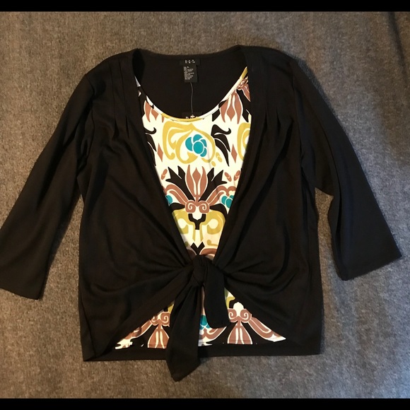 R-Q-T Tops - NWT - XL RQT Blouse